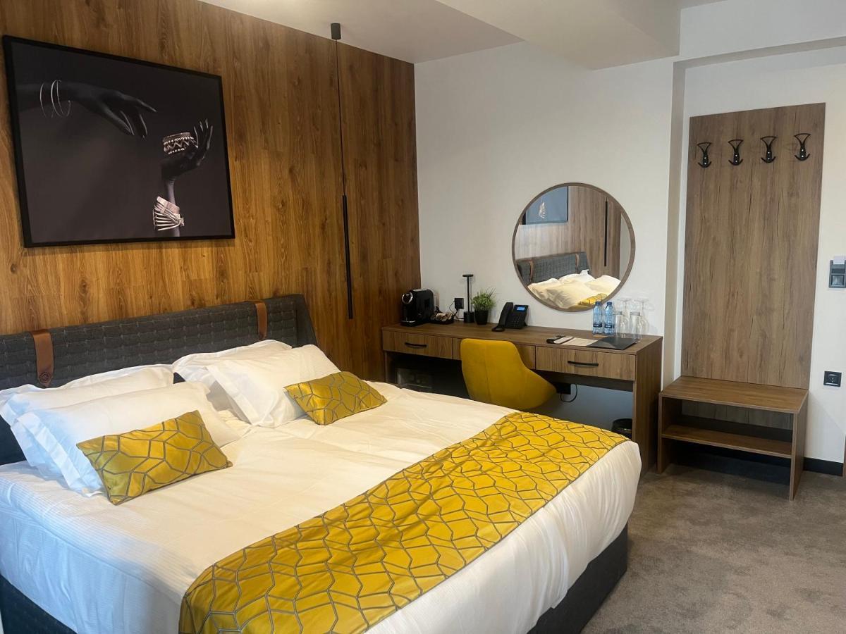 Hotel Niks Sevlievo Luaran gambar
