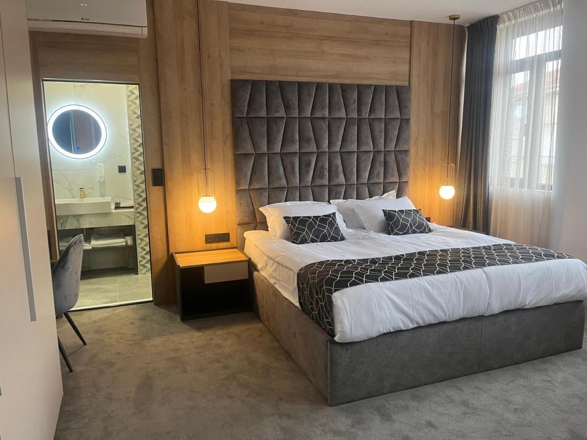 Hotel Niks Sevlievo Luaran gambar