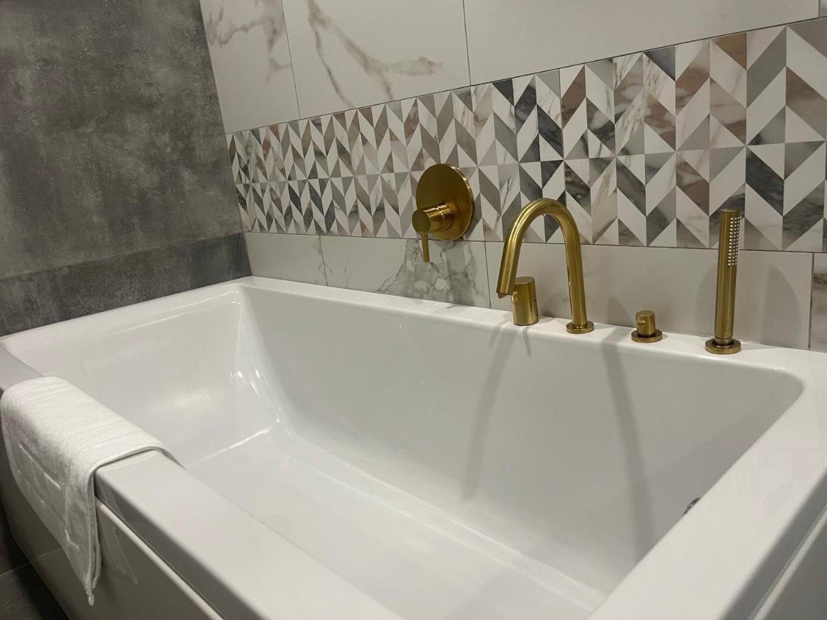 Hotel Niks Sevlievo Luaran gambar
