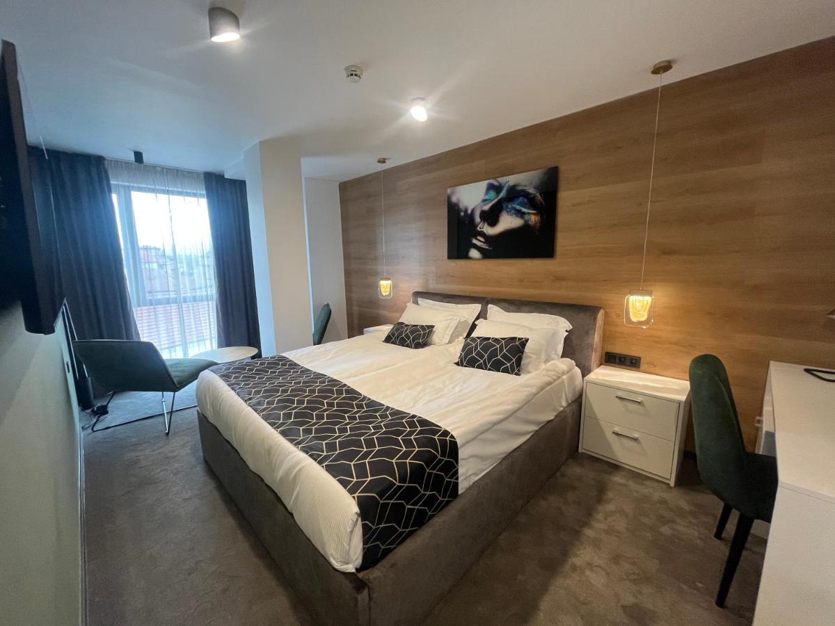 Hotel Niks Sevlievo Luaran gambar