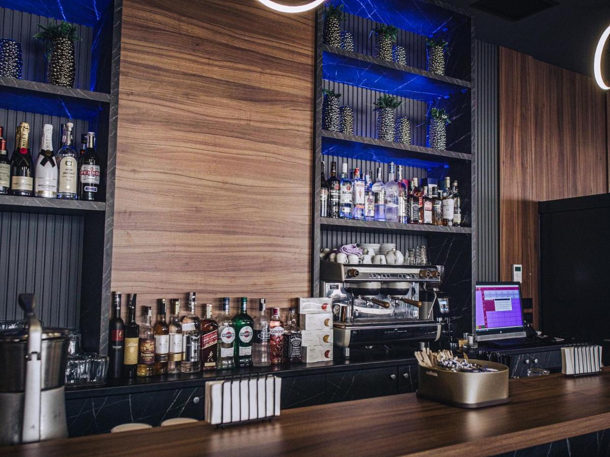 Hotel Niks Sevlievo Luaran gambar