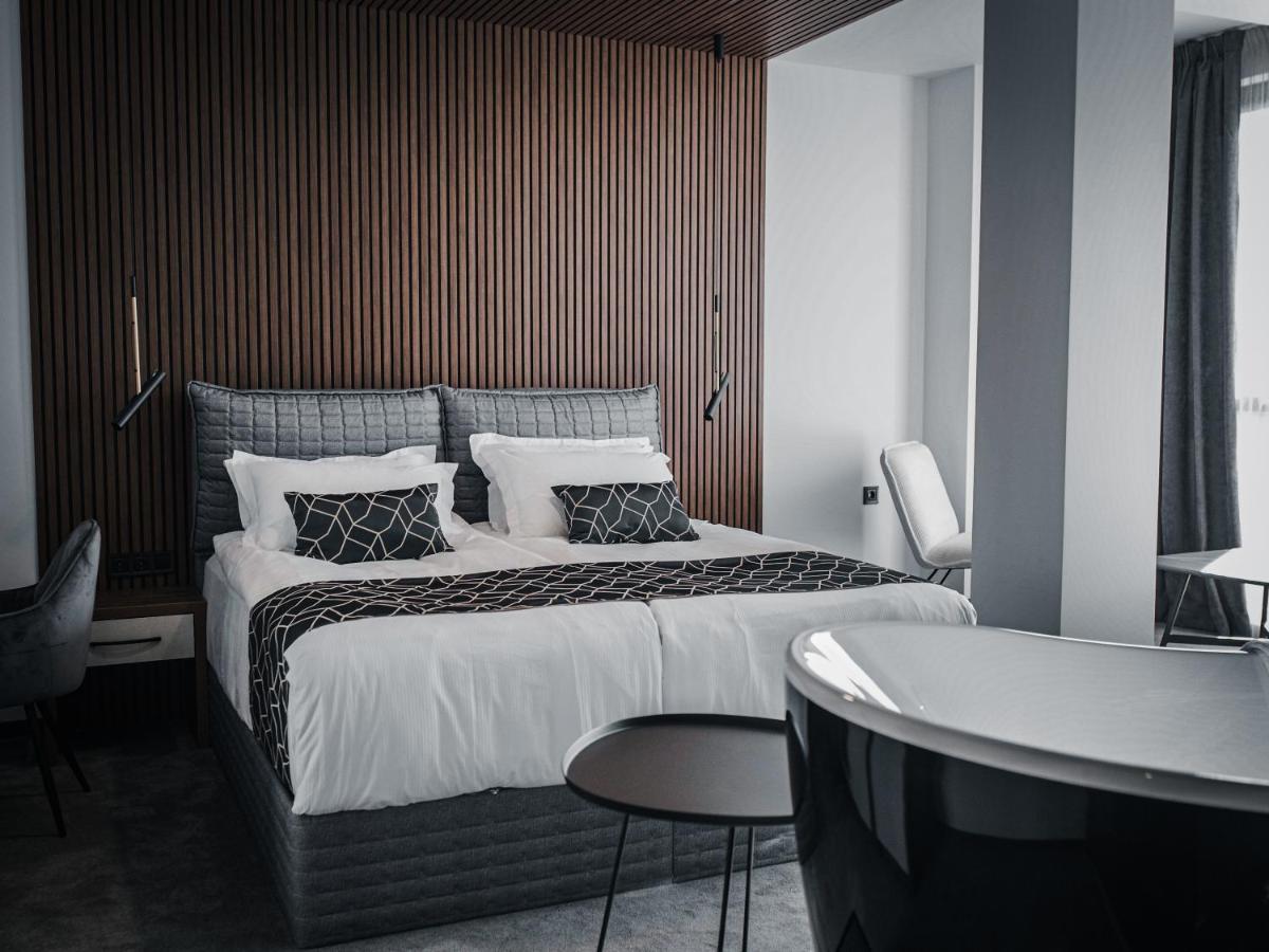 Hotel Niks Sevlievo Luaran gambar