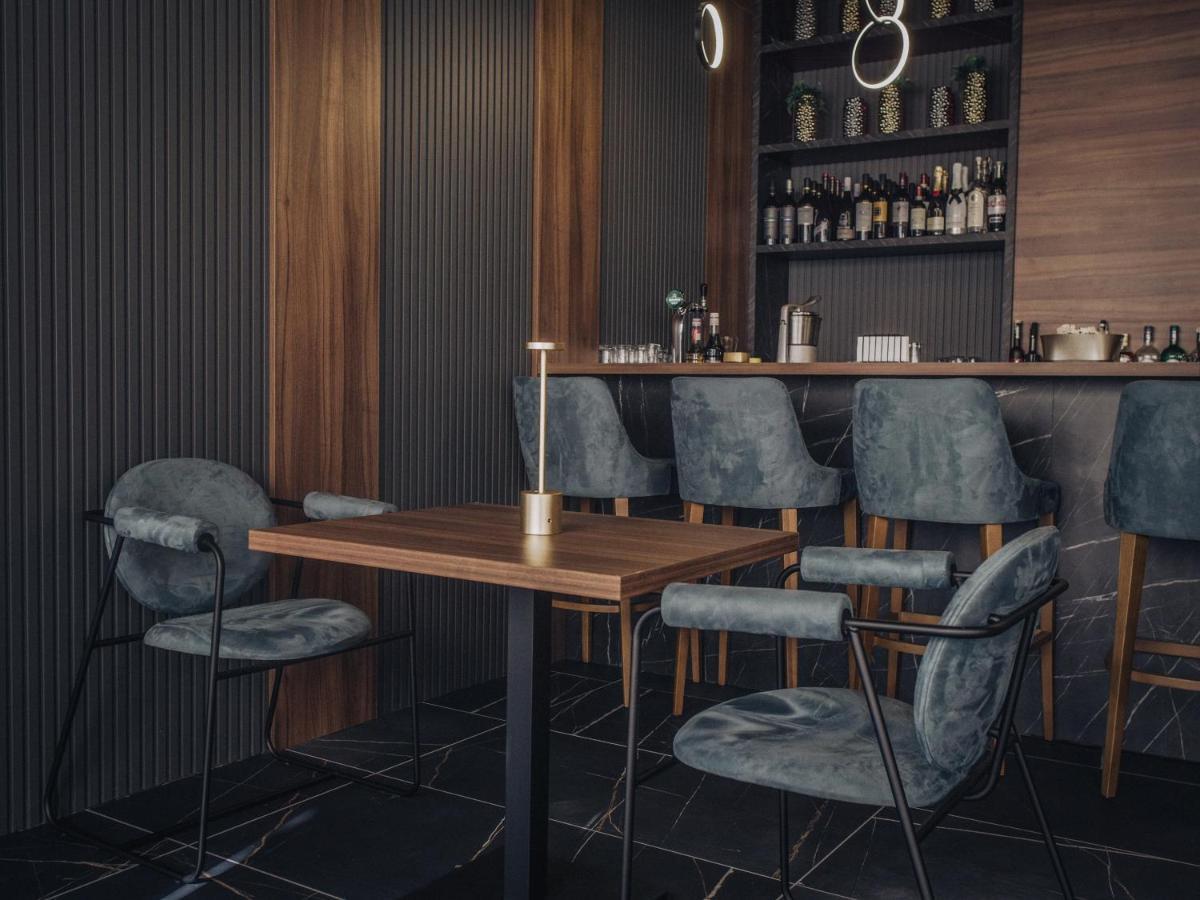 Hotel Niks Sevlievo Luaran gambar
